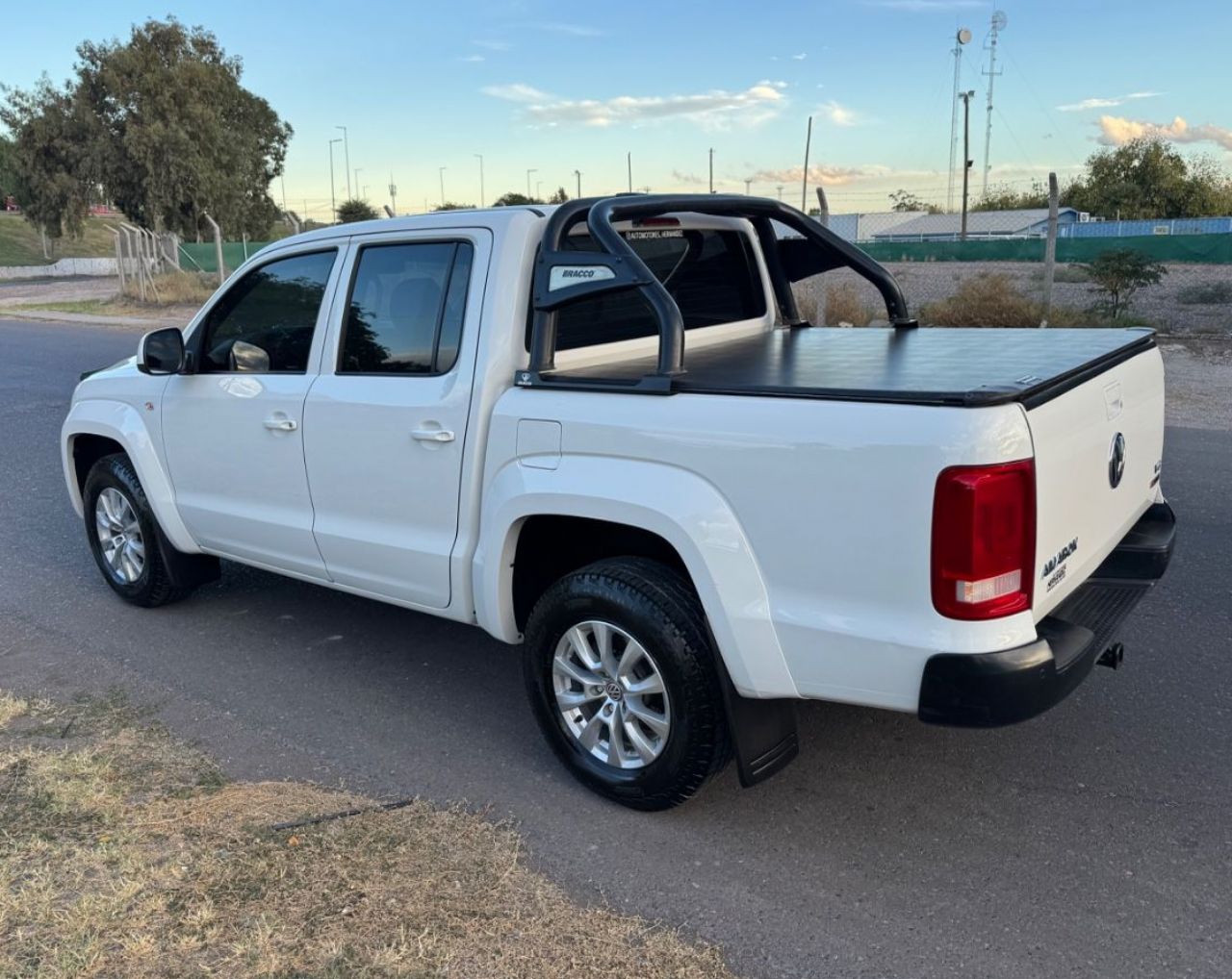 Volkswagen Amarok Usada Financiado en San Juan, deRuedas