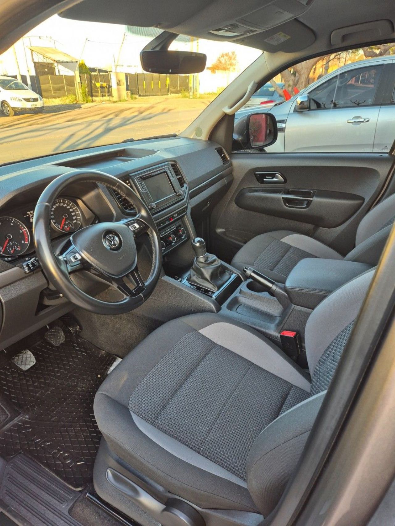Volkswagen Amarok Usada Financiado en Mendoza, deRuedas