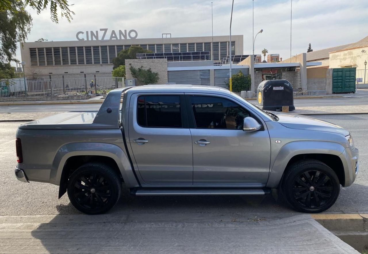 Volkswagen Amarok Usada Financiado en San Juan, deRuedas