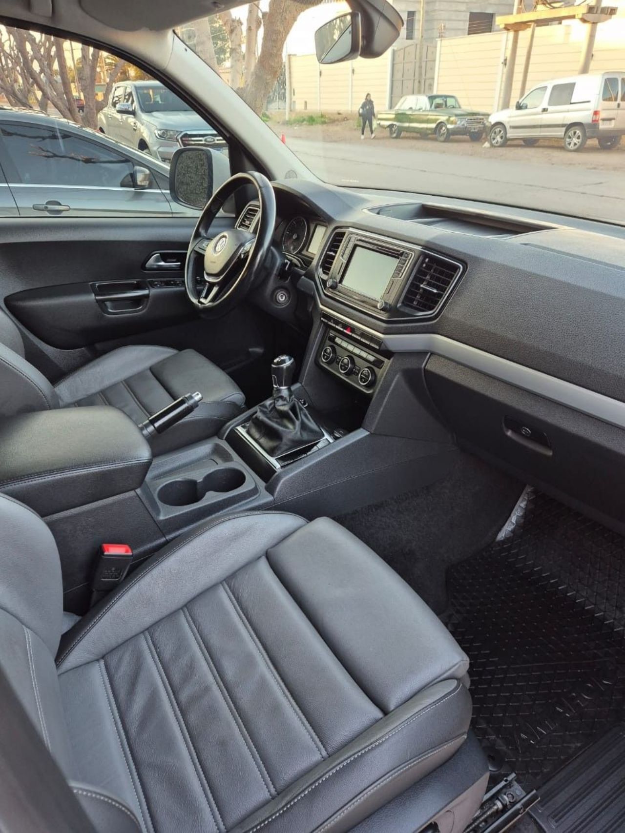 Volkswagen Amarok Usada Financiado en Mendoza, deRuedas