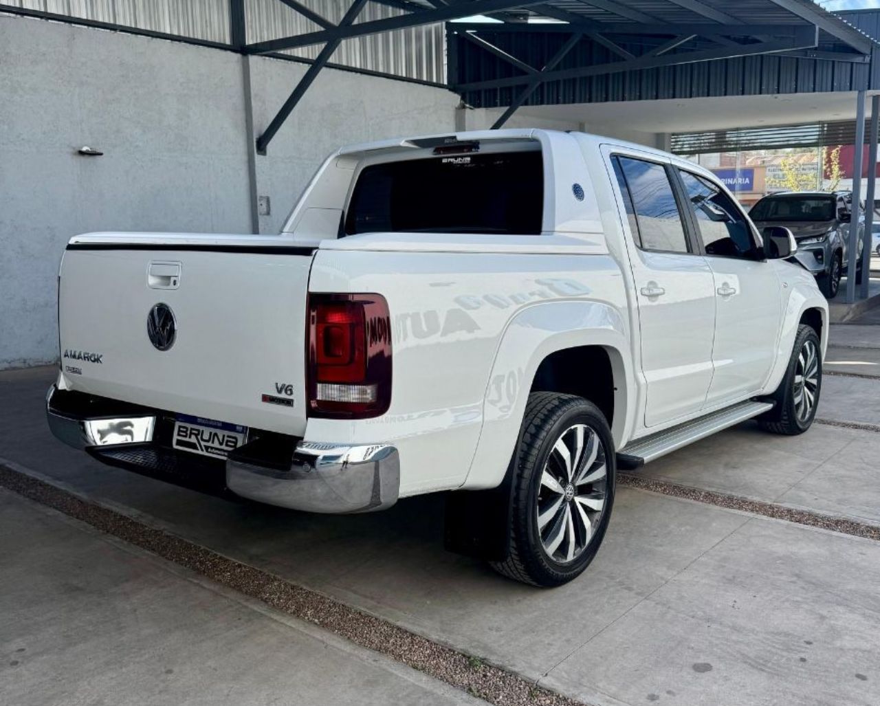 Volkswagen Amarok Usada Financiado en Mendoza, deRuedas