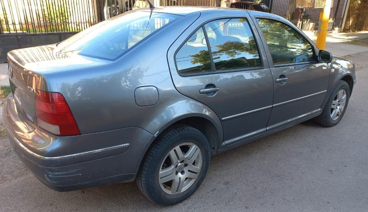 Volkswagen Bora Usado en San Juan, deRuedas