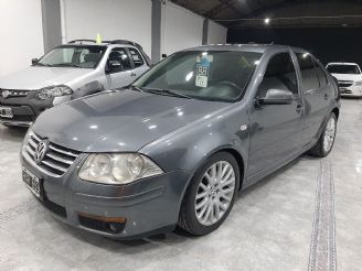 Volkswagen Bora Usado en Mendoza Financiado