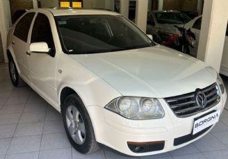 Volkswagen Bora Usado en Mendoza Financiado