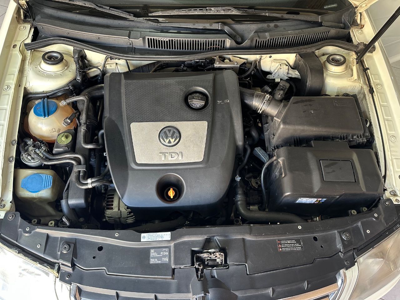 Volkswagen Bora Usado Financiado en Mendoza, deRuedas