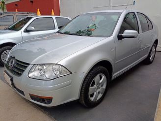 Volkswagen Bora Usado en Mendoza Financiado