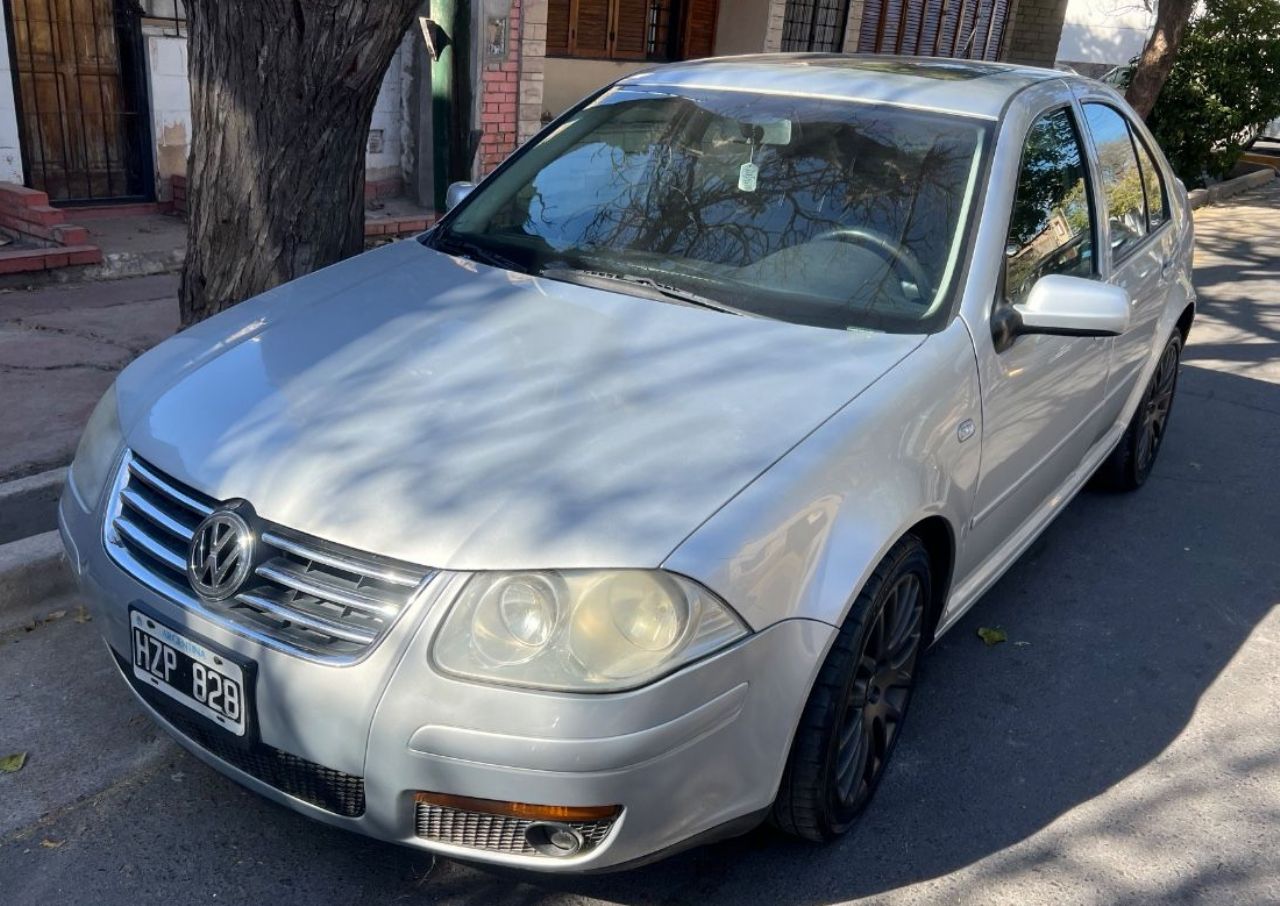 Volkswagen Bora Usado Financiado en Mendoza, deRuedas