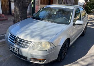 Volkswagen Bora Usado en Mendoza Financiado