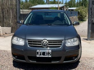 Volkswagen Bora Usado en Mendoza Financiado