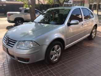 Volkswagen Bora Usado en Mendoza Financiado