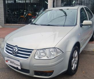 Volkswagen Bora Usado en Mendoza Financiado