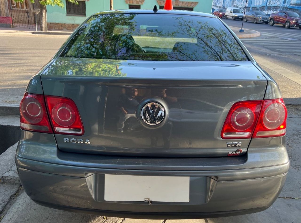 Volkswagen Bora Usado Financiado en Mendoza, deRuedas