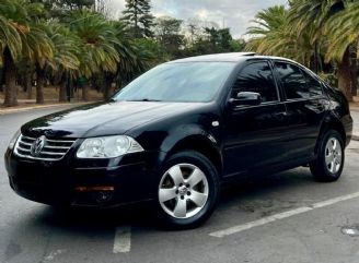 Volkswagen Bora Usado en Mendoza Financiado
