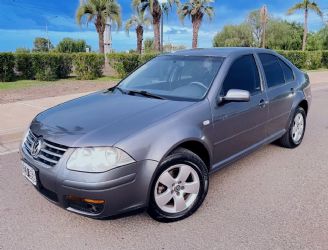 Volkswagen Bora Usado en Mendoza Financiado