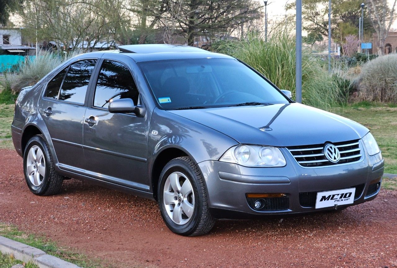 Volkswagen Bora Usado Financiado en Mendoza, deRuedas