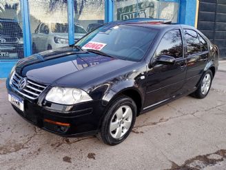 Volkswagen Bora Usado en Mendoza Financiado