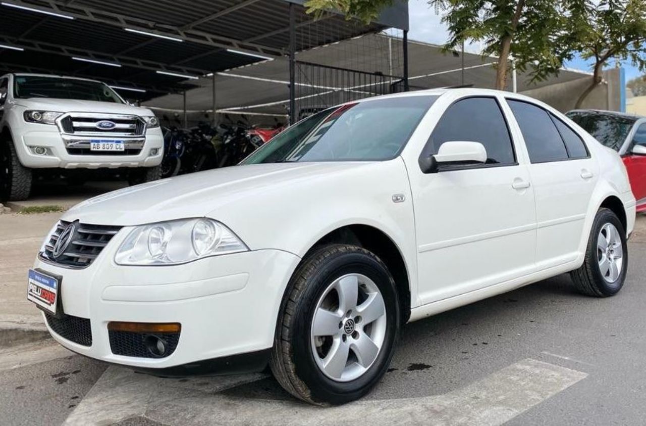 Volkswagen Bora Usado en San Juan, deRuedas