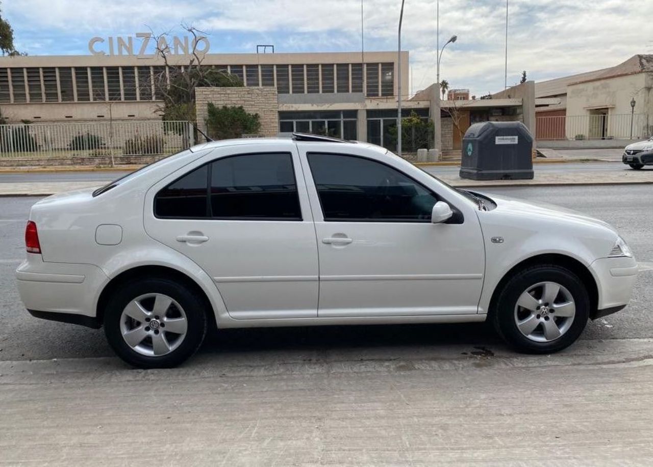 Volkswagen Bora Usado en San Juan, deRuedas