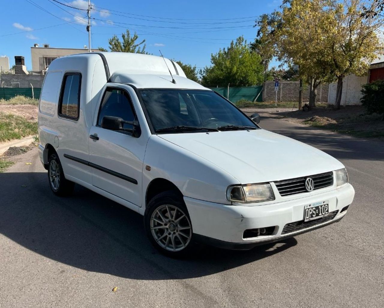 Volkswagen Caddy Usada en Mendoza, deRuedas