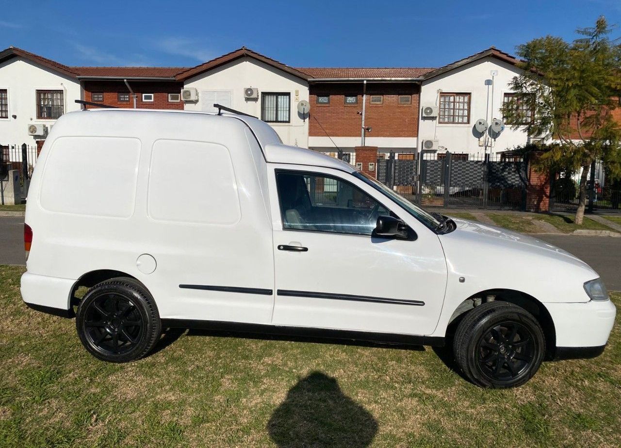 Volkswagen Caddy Usada en Buenos Aires, deRuedas