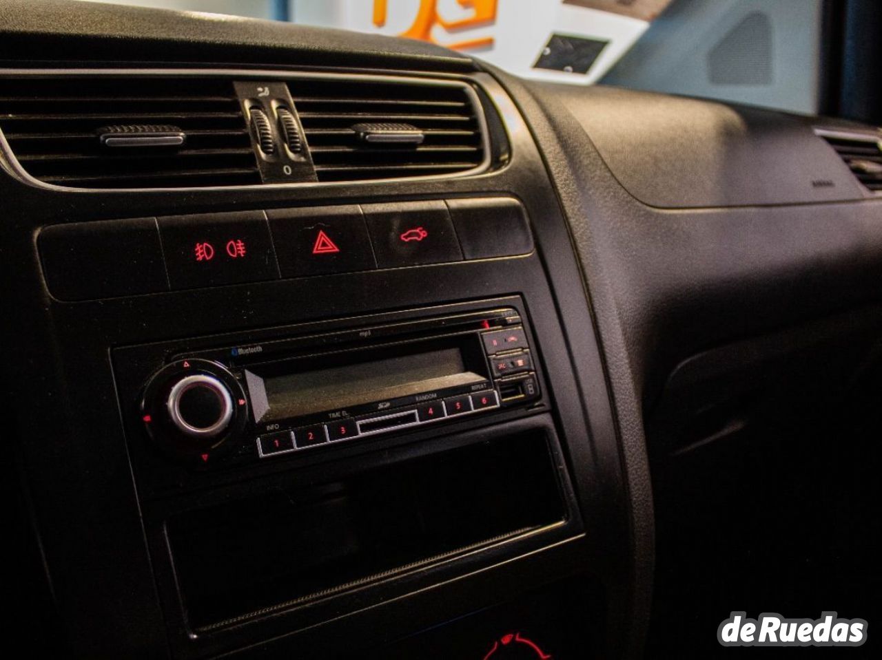 Volkswagen CrossFox Usado en Córdoba, deRuedas