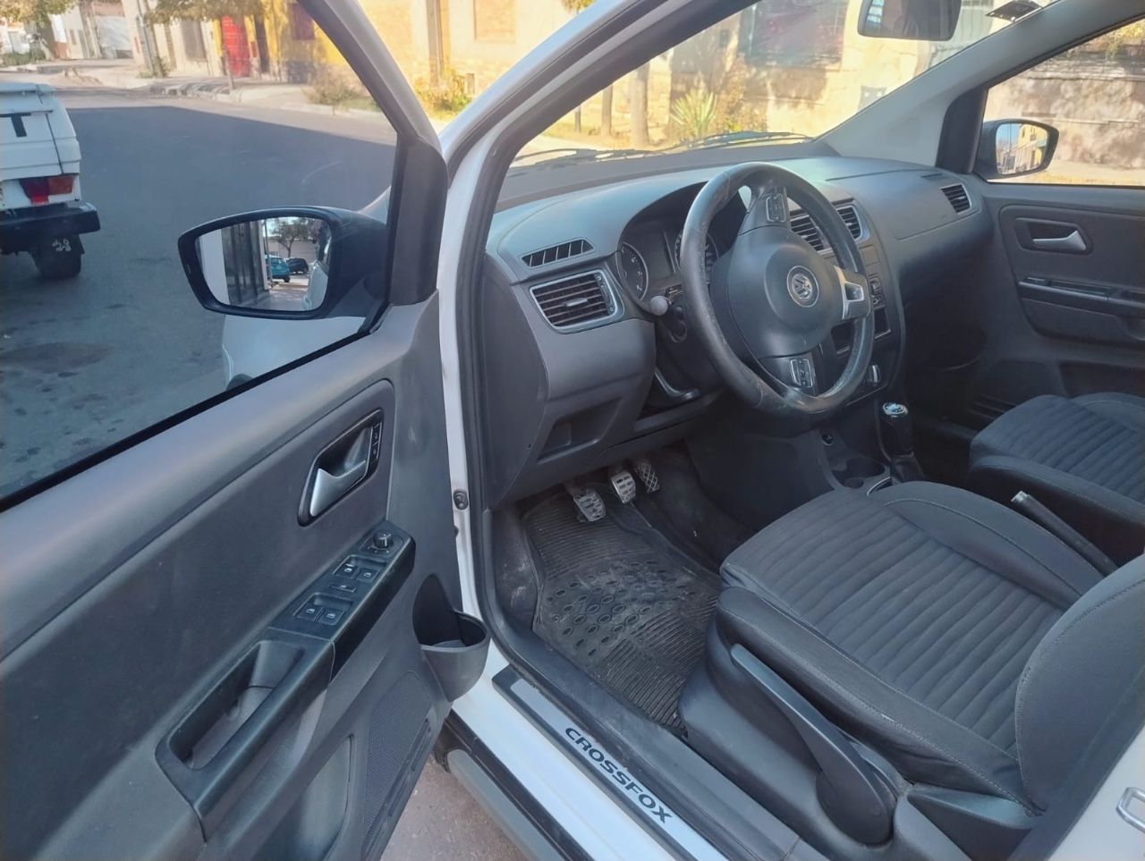 Volkswagen CrossFox Usado Financiado en Mendoza, deRuedas