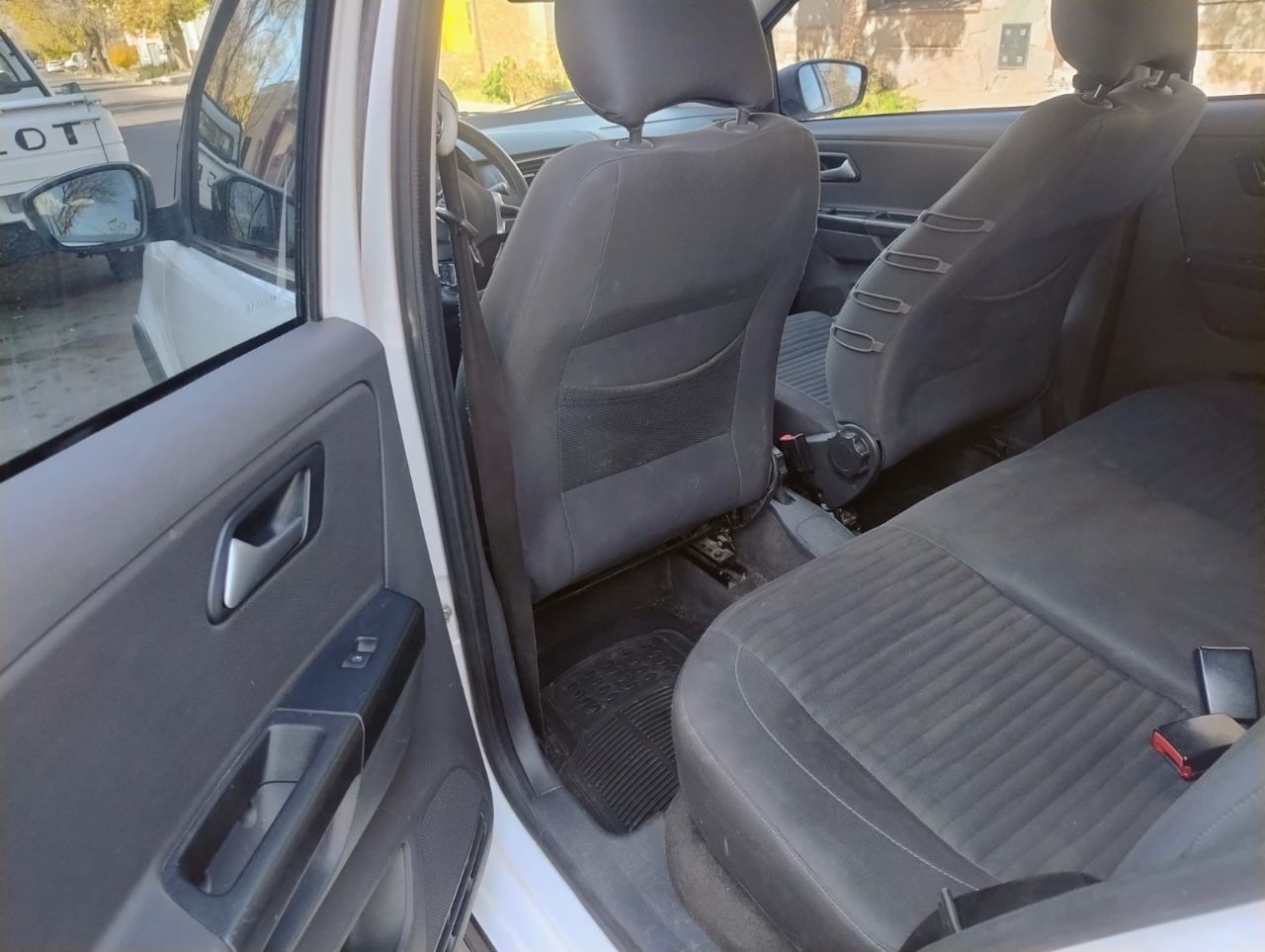 Volkswagen CrossFox Usado Financiado en Mendoza, deRuedas