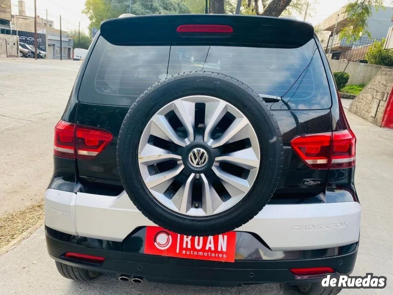 Volkswagen CrossFox Usado en Córdoba, deRuedas