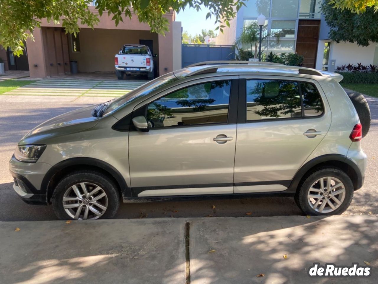 Volkswagen CrossFox Usado en San Juan, deRuedas