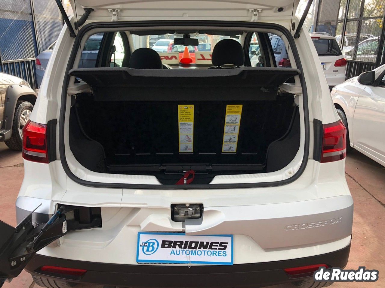 Volkswagen CrossFox Usado en Mendoza, deRuedas