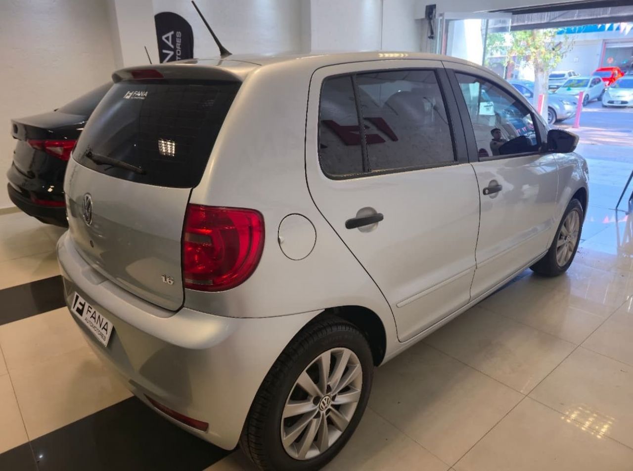 Volkswagen Fox Usado Financiado en Mendoza, deRuedas
