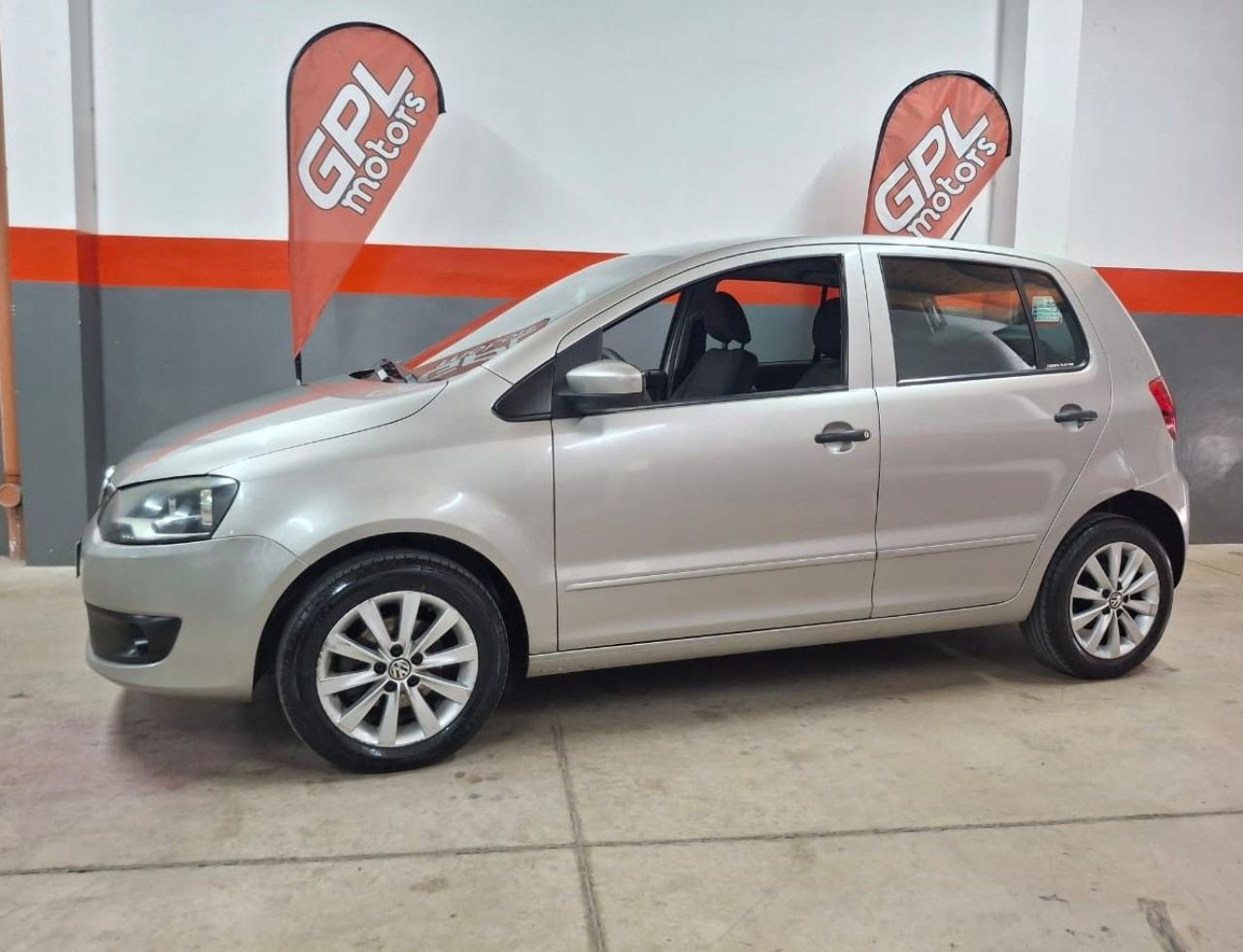 Volkswagen Fox Usado Financiado en Mendoza, deRuedas