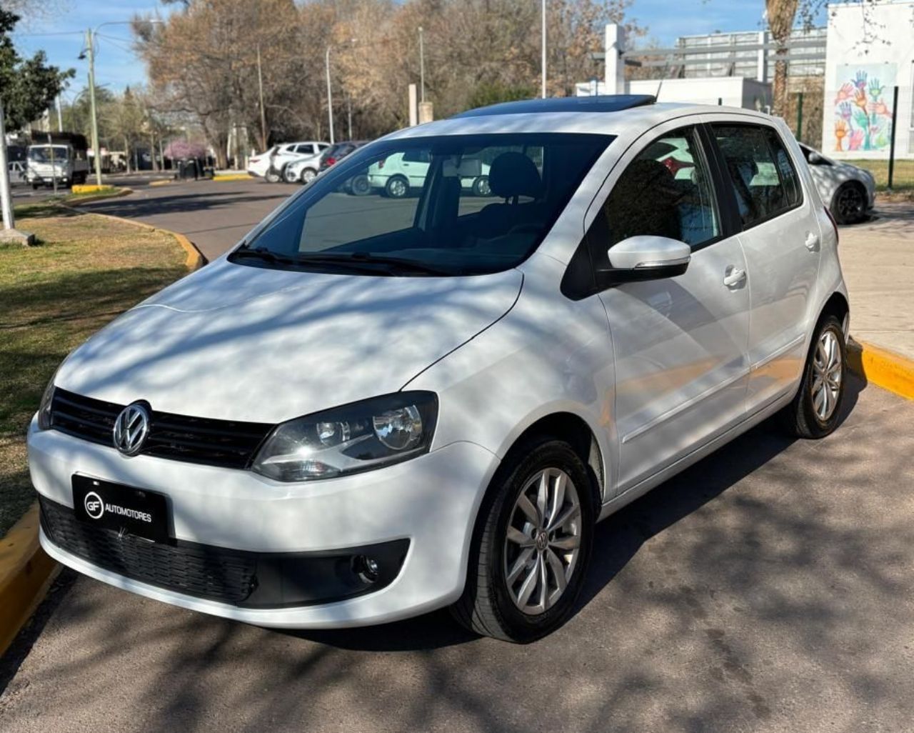 Volkswagen Fox Usado Financiado en Mendoza, deRuedas