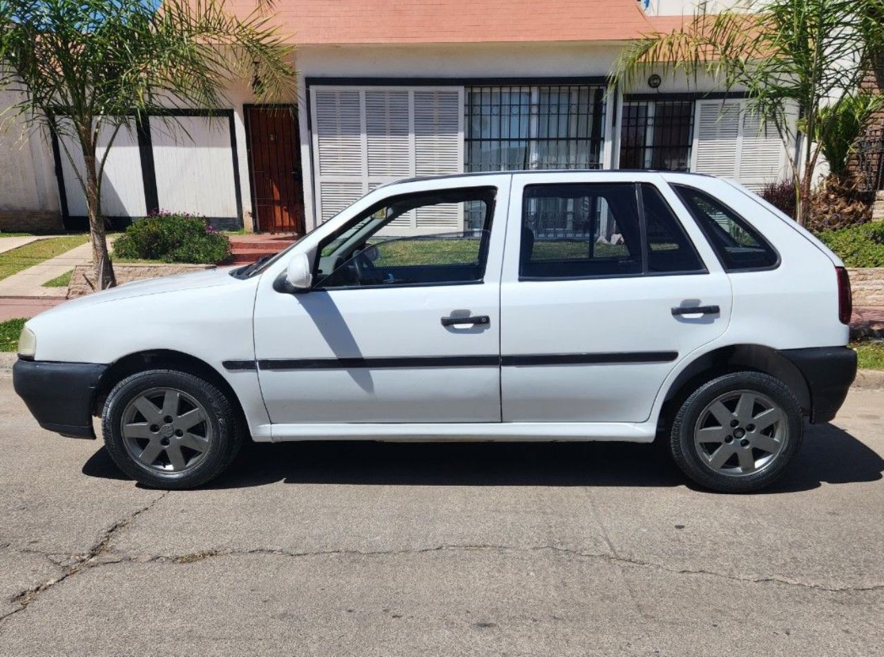 Volkswagen Gol Usado en Córdoba, deRuedas
