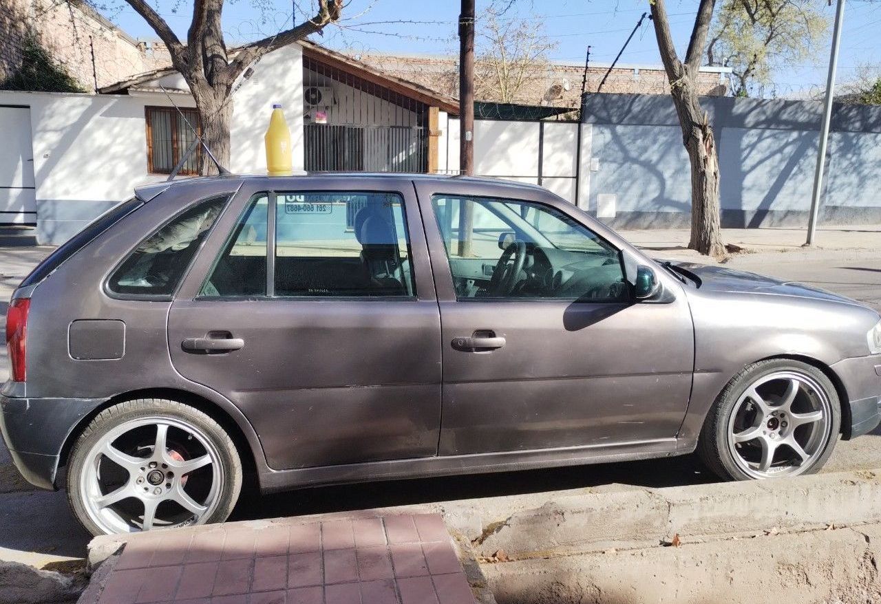 Volkswagen Gol Usado en Mendoza, deRuedas