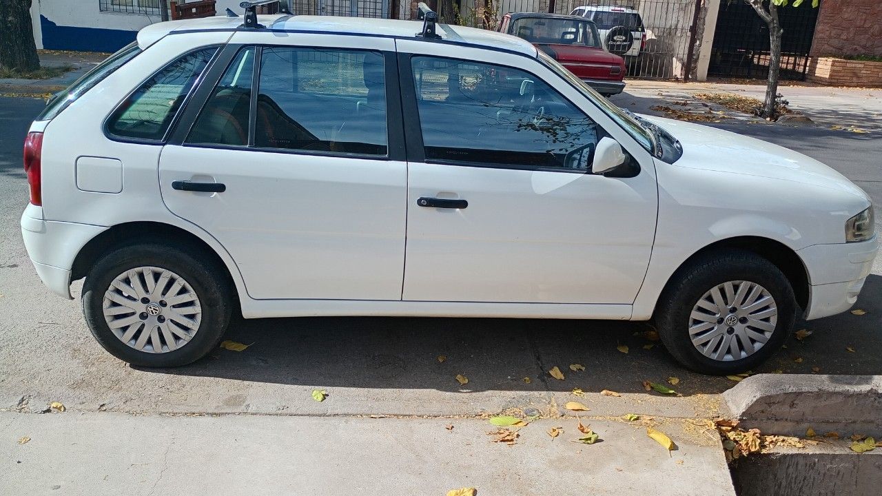 Volkswagen Gol Usado en Mendoza, deRuedas