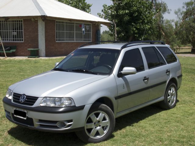 Volkswagen Gol Country Usado en Mendoza, deRuedas