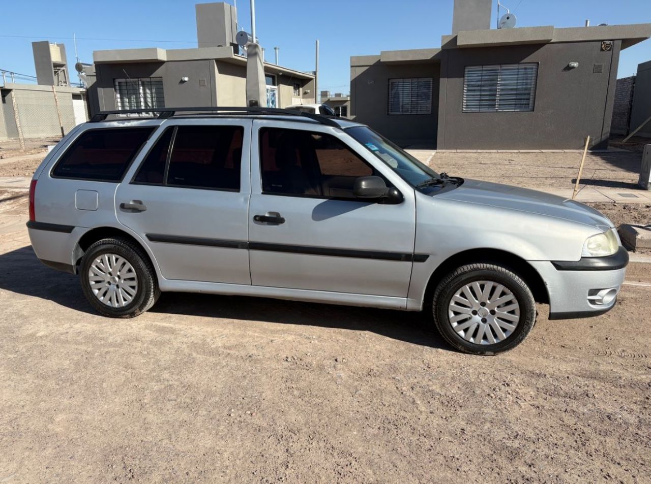 Volkswagen Gol Country Usado en Mendoza, deRuedas