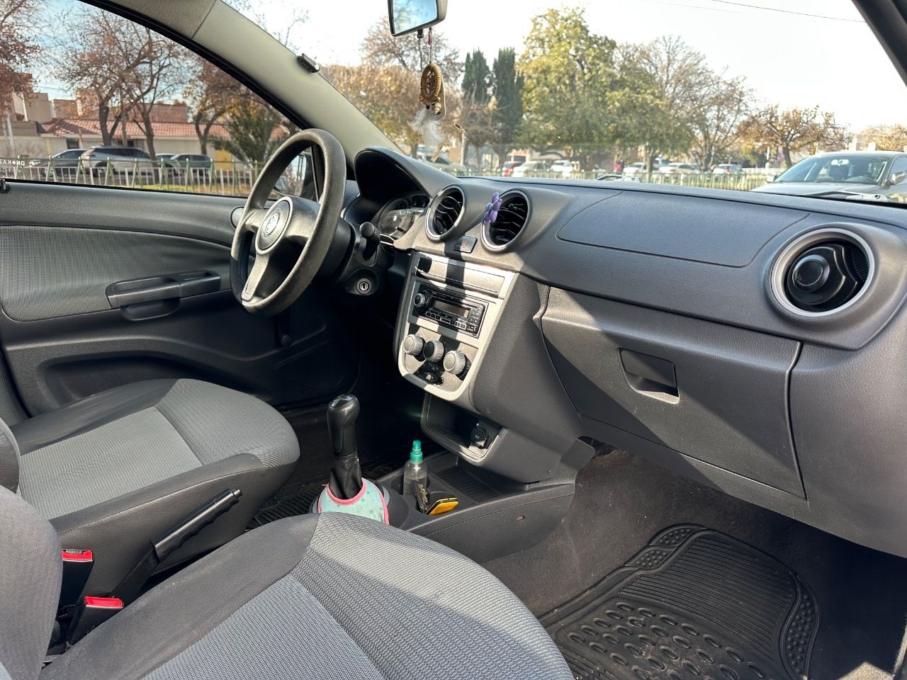Volkswagen Gol Trend Usado Financiado en Mendoza, deRuedas
