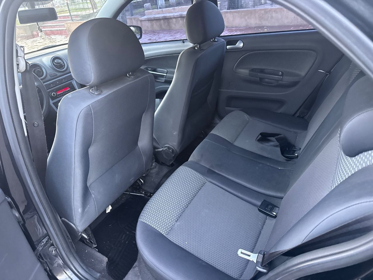 Volkswagen Gol Trend Usado Financiado en Mendoza, deRuedas