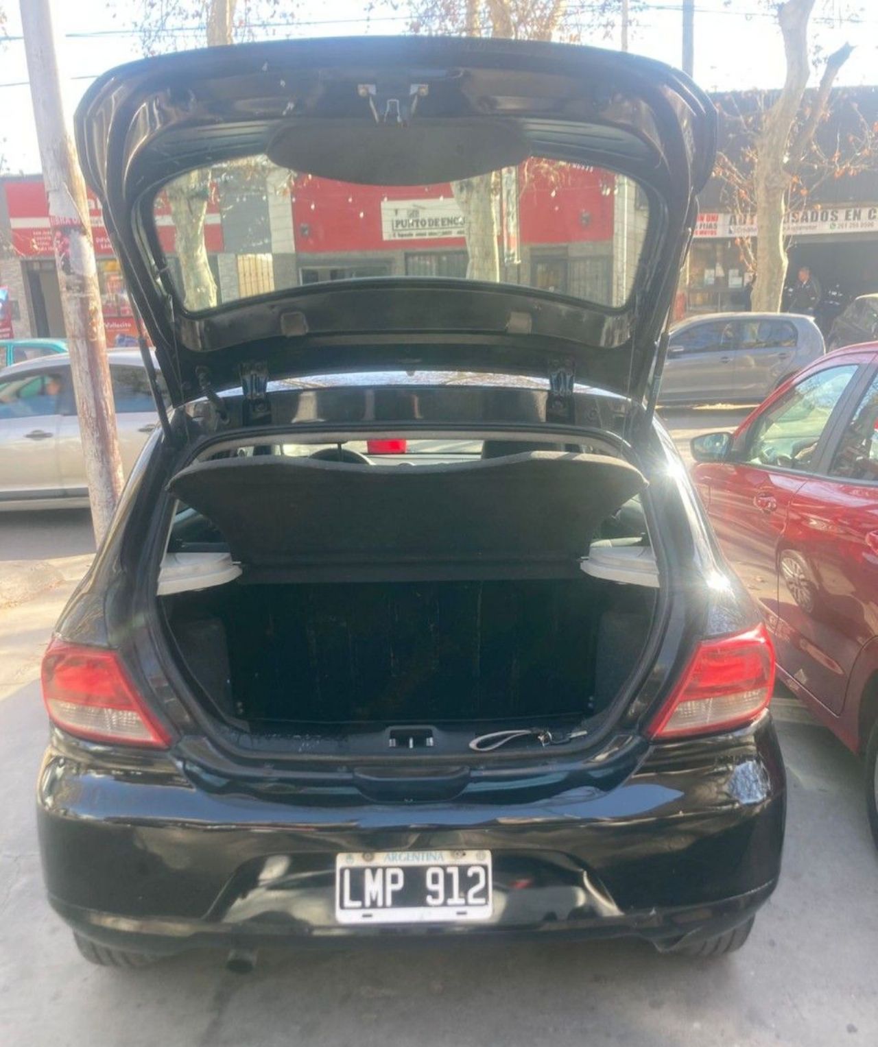 Volkswagen Gol Trend Usado Financiado en Mendoza, deRuedas
