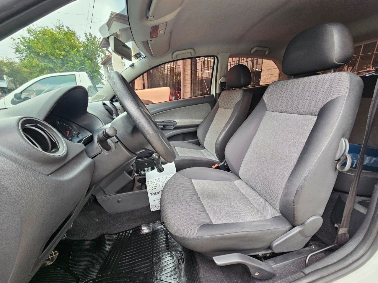 Volkswagen Gol Trend Usado Financiado en Mendoza, deRuedas