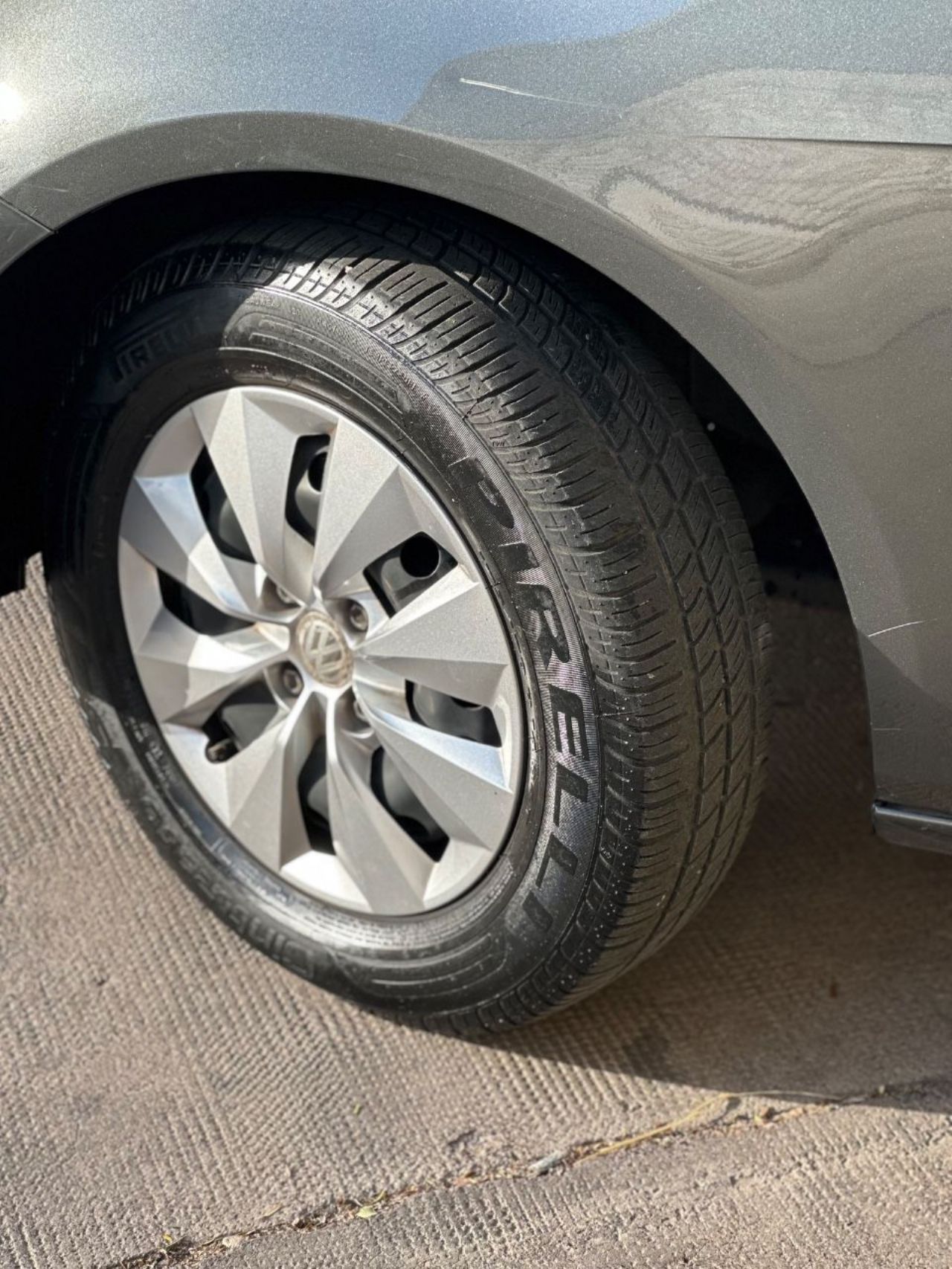 Volkswagen Gol Trend Usado Financiado en Mendoza, deRuedas