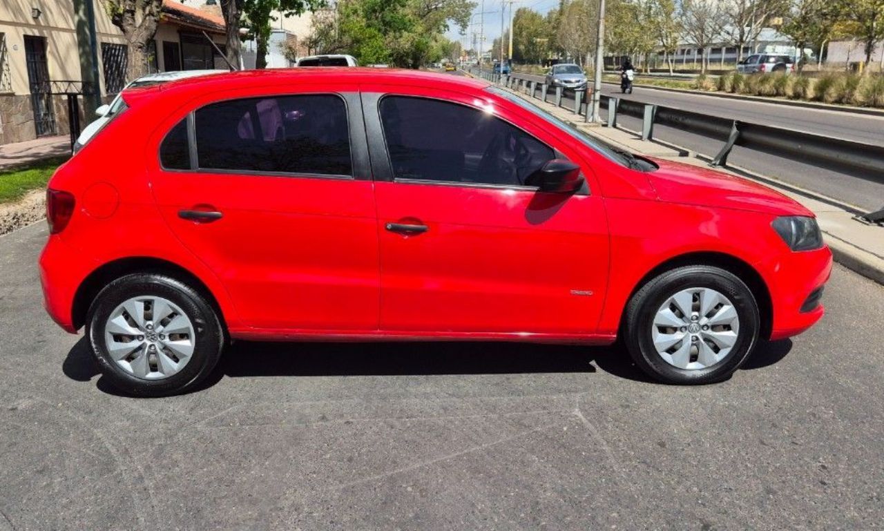 Volkswagen Gol Trend Usado Financiado en Mendoza, deRuedas