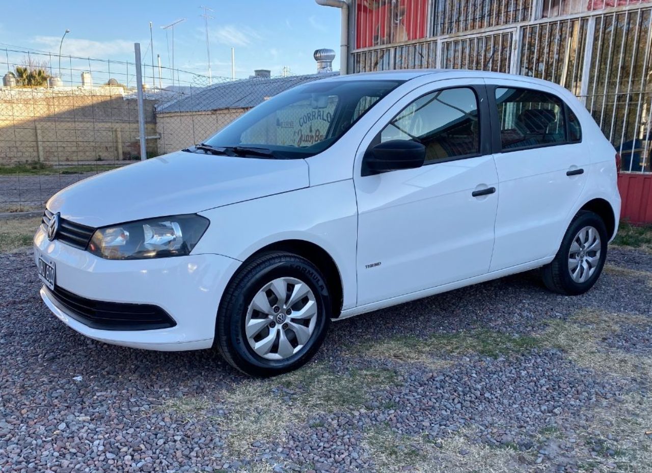Volkswagen Gol Trend Usado Financiado en Mendoza, deRuedas