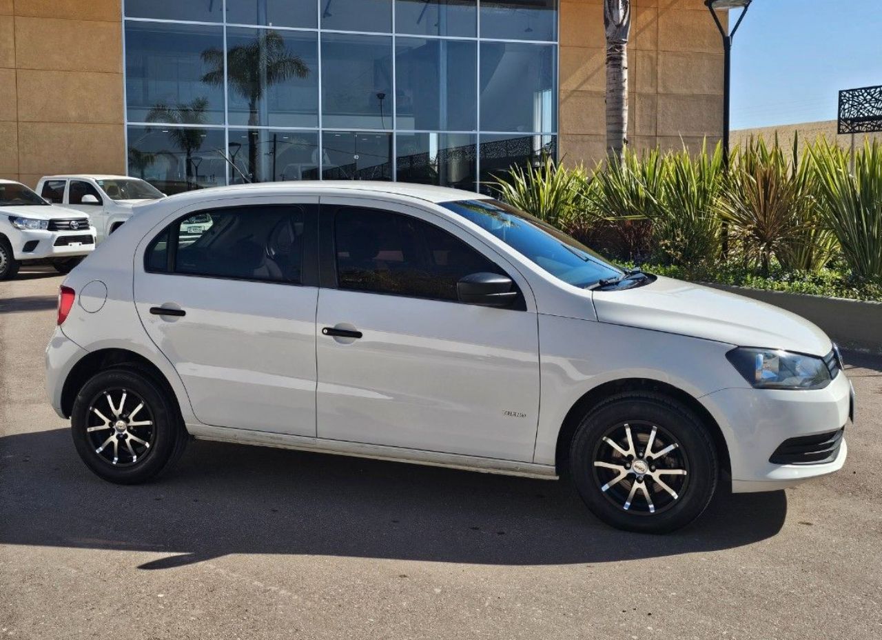 Volkswagen Gol Trend Usado Financiado en Mendoza, deRuedas