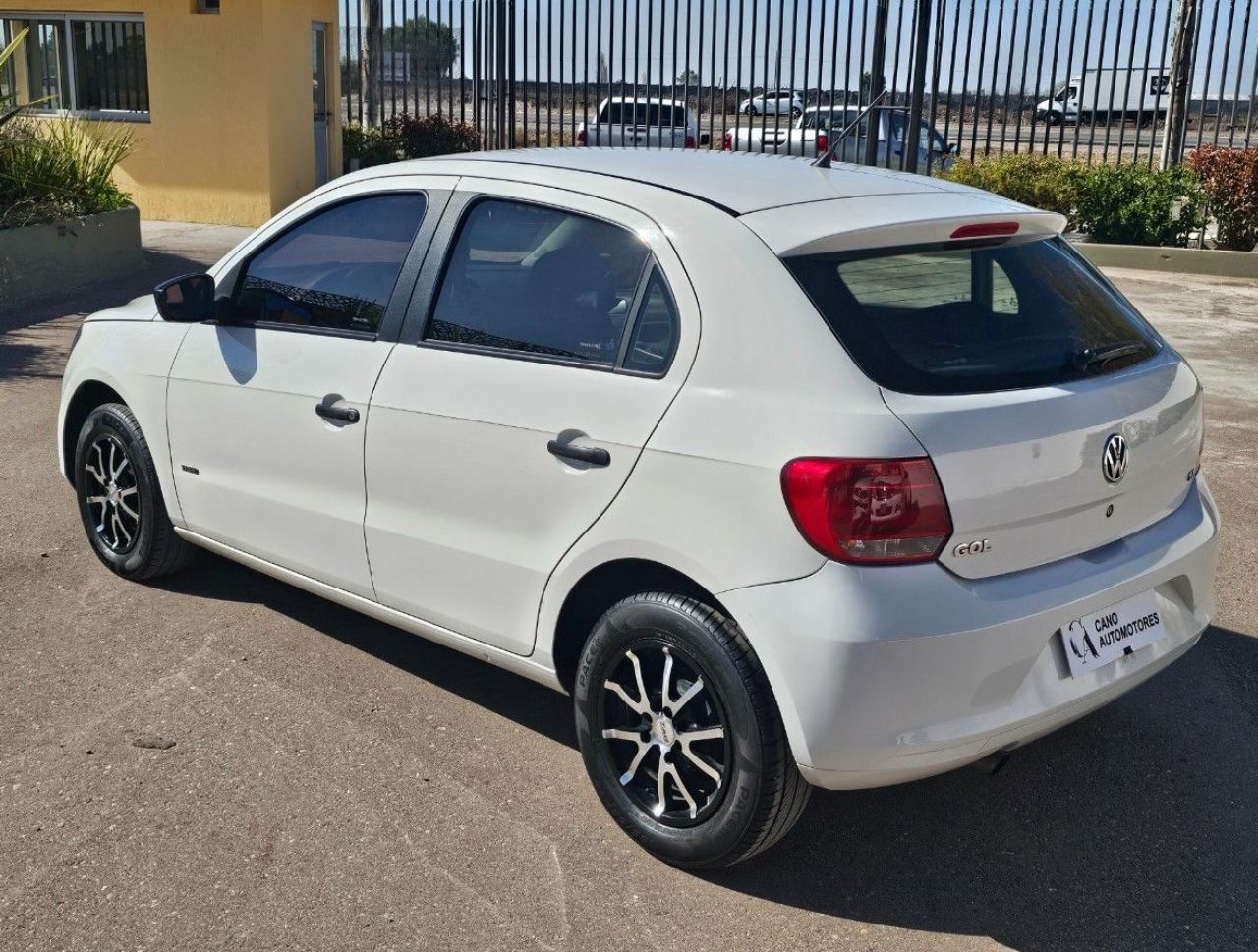 Volkswagen Gol Trend Usado Financiado en Mendoza, deRuedas