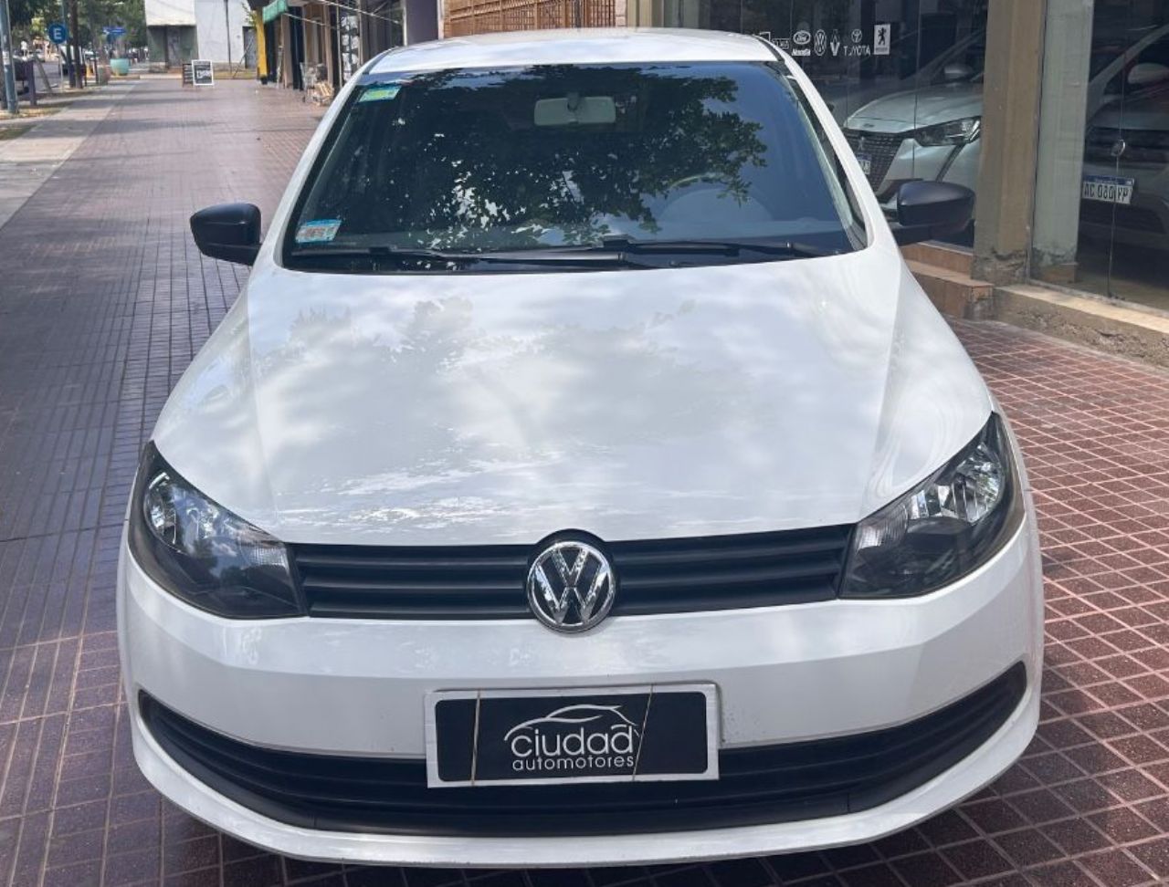 Volkswagen Gol Trend Usado Financiado en Mendoza, deRuedas
