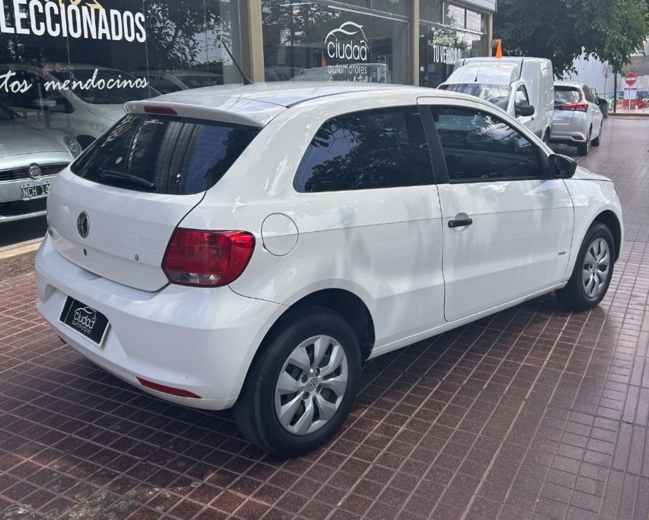 Volkswagen Gol Trend Usado Financiado en Mendoza, deRuedas