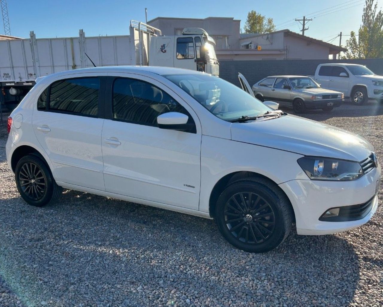 Volkswagen Gol Trend Usado Financiado en Mendoza, deRuedas